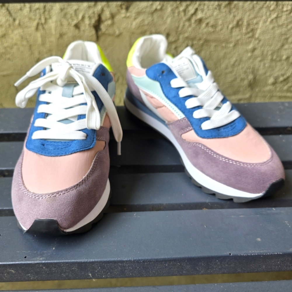 GC Samba Purple Lace-Up Sneakers Sz.‎ 36
